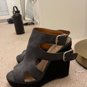Lucky brand navy platforms